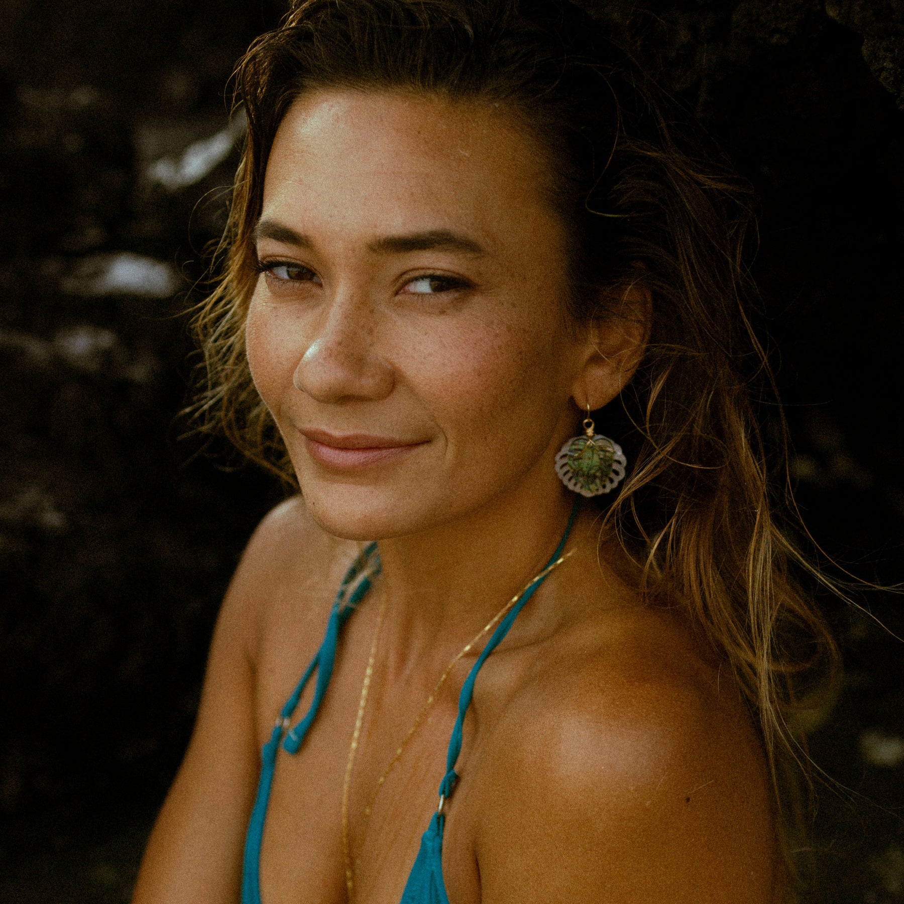 Elua Monstera Earrings - 21 Degrees North Designs - 21ºN